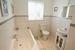 Family Bathroom- click for photo gallery